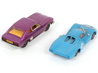 Lot 243 - DINKY TOYS (GB) (2)