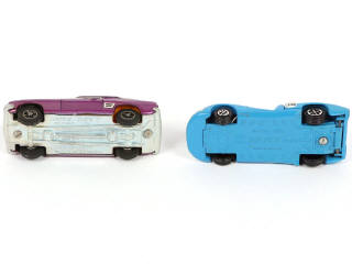 Lot 243 - DINKY TOYS (GB) (2)