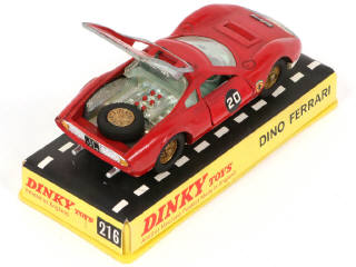 Lot 255 - DINKY TOYS (GB) (3)