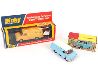 Lot 241 - DINKY TOYS (GB) (2)