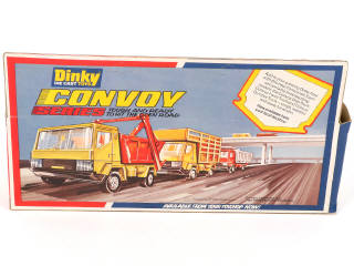 Lot 241 - DINKY TOYS (GB) (2)