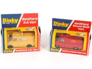Lot 260 - DINKY TOYS (GB) (4)