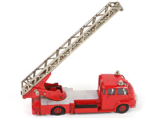 Lot 250 - DINKY TOYS (GB) (2)