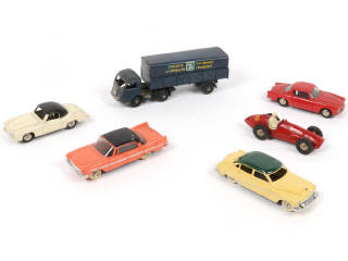 Lot 296 - DINKY TOYS (FRANCE) (6)