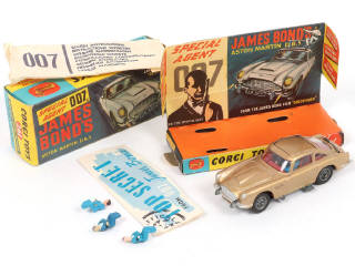 Lot 151 - CORGI TOYS (GB) (1)