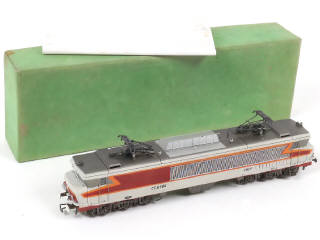 Lot 25 - T.A.B. (R. GERARD) (1)