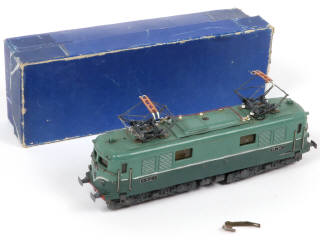 Lot 28 - V.B. 'HO' (FRANCE) (1)