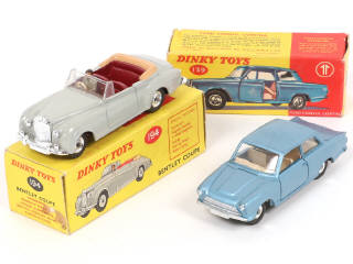 Lot 245 - DINKY TOYS (GB) (2)