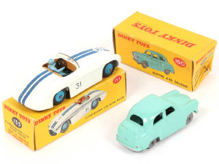 Lot 242 - DINKY TOYS (GB) (2)