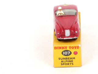 Lot 232 - DINKY TOYS (GB) (1)