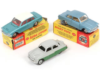 Lot 258 - DINKY TOYS (GB) (3)