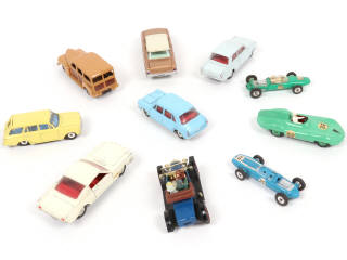 Lot 269 - DINKY TOYS (GB) (10)
