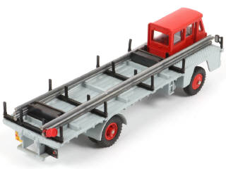 Lot 276 - DINKY TOYS (FRANCE) (1)