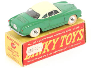 Lot 239 - DINKY TOYS (GB) (1)