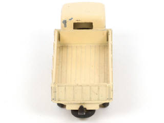 Lot 262 - DINKY TOYS (FRANCE) (1)