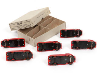 Lot 320 - DINKY TOYS (FRANCE) (1)