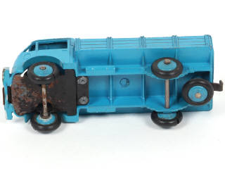 Lot 261 - DINKY TOYS (FRANCE) (1)