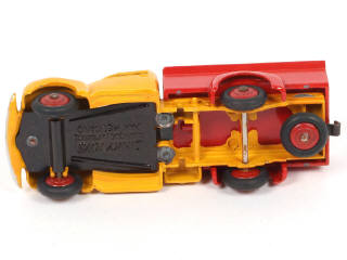 Lot 266 - DINKY TOYS (FRANCE) (1)
