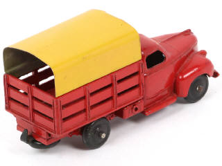 Lot 265 - DINKY TOYS (FRANCE) (1)