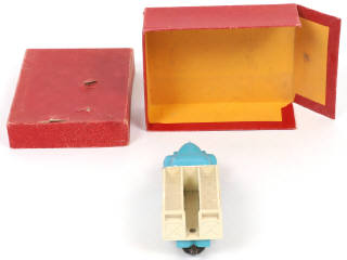 Lot 323 - DINKY TOYS (FRANCE) (1)