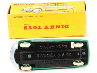 Lot 284 - DINKY TOYS (FRANCE) (1)