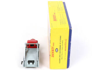 Lot 344 - DINKY TOYS (FRANCE) (1)