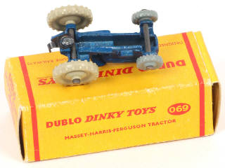 Lot 222 - DINKY TOYS (GB) (1)