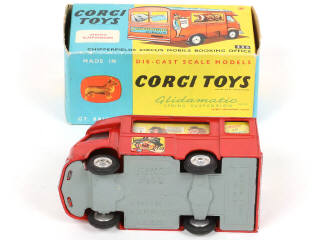 Lot 132 - CORGI TOYS (GB) (1)