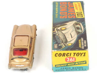 Lot 123 - CORGI TOYS (GB) (1)