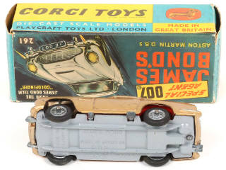 Lot 123 - CORGI TOYS (GB) (1)