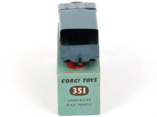 Lot 106 - CORGI TOYS (GB) (1)