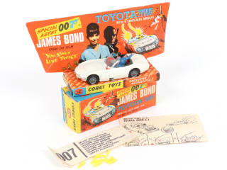 Lot 125 - CORGI TOYS (GB) (1)