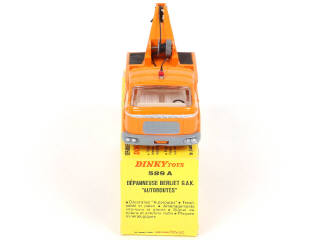 Lot 342 - DINKY TOYS (FRANCE) (1)