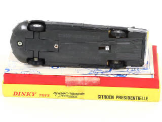 Lot 318 - DINKY TOYS (FRANCE) (1)