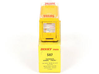 Lot 329 - DINKY TOYS (FRANCE) (1)
