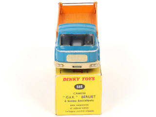 Lot 338 - DINKY TOYS (FRANCE) (1)
