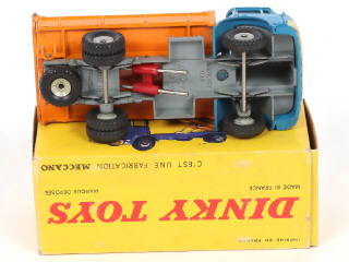 Lot 338 - DINKY TOYS (FRANCE) (1)