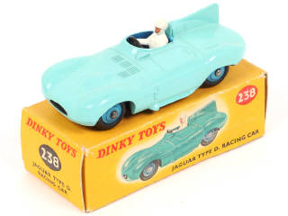 Lot 240 - DINKY TOYS (GB) (1)