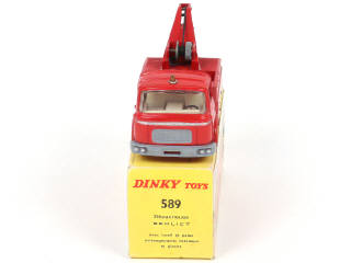 Lot 341 - DINKY TOYS (FRANCE) (1)
