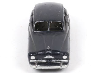 Lot 257 - DINKY TOYS (FRANCE) (1)