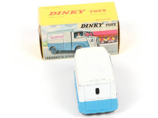Lot 325 - DINKY TOYS (FRANCE) (1)