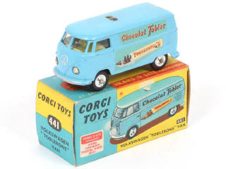 Lot 133 - CORGI TOYS (GB) (1)