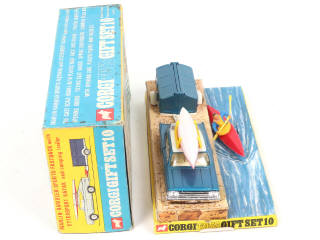 Lot 117 - CORGI TOYS (GB) (1)