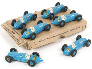 Lot 271 - DINKY TOYS (FRANCE) (1)