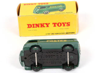 Lot 319 - DINKY TOYS (FRANCE) (1)