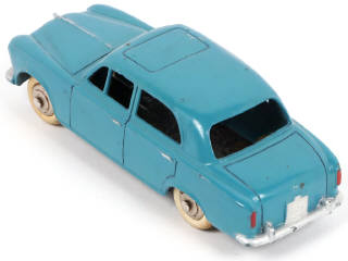 Lot 266 - DINKY TOYS (FRANCE) (1)