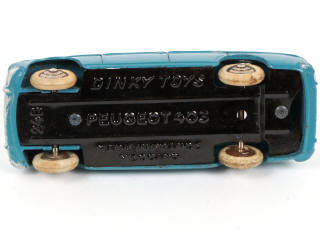 Lot 266 - DINKY TOYS (FRANCE) (1)