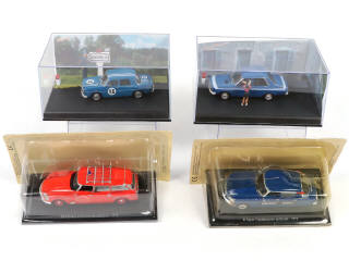 Lot 42 - DIVERS (12)