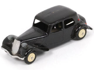 Lot 261 - DINKY TOYS (FRANCE) (1)