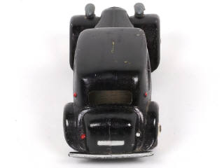 Lot 261 - DINKY TOYS (FRANCE) (1)
